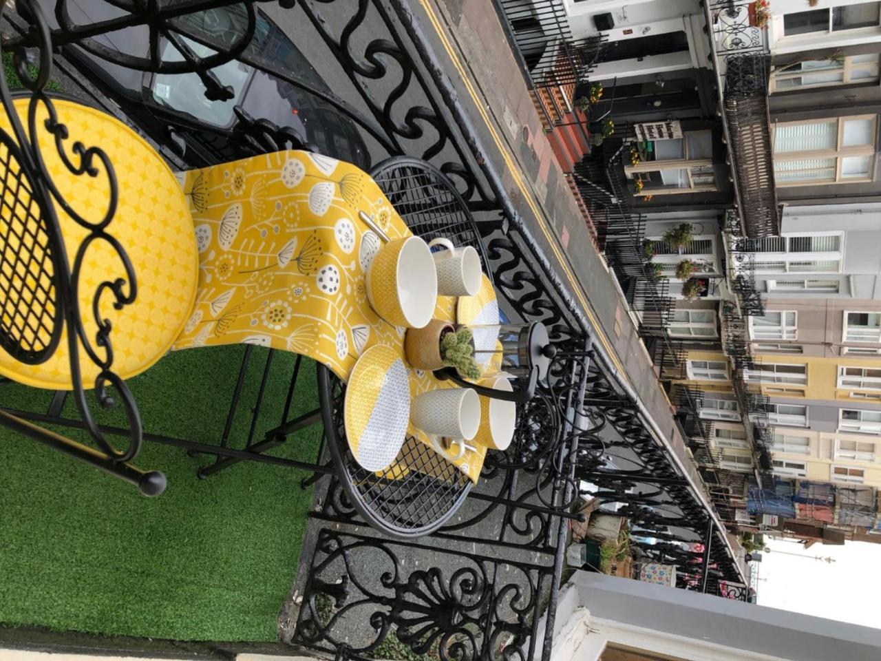 Striking Seaside One Bed Balcony Flat In Brighton Leilighet Eksteriør bilde